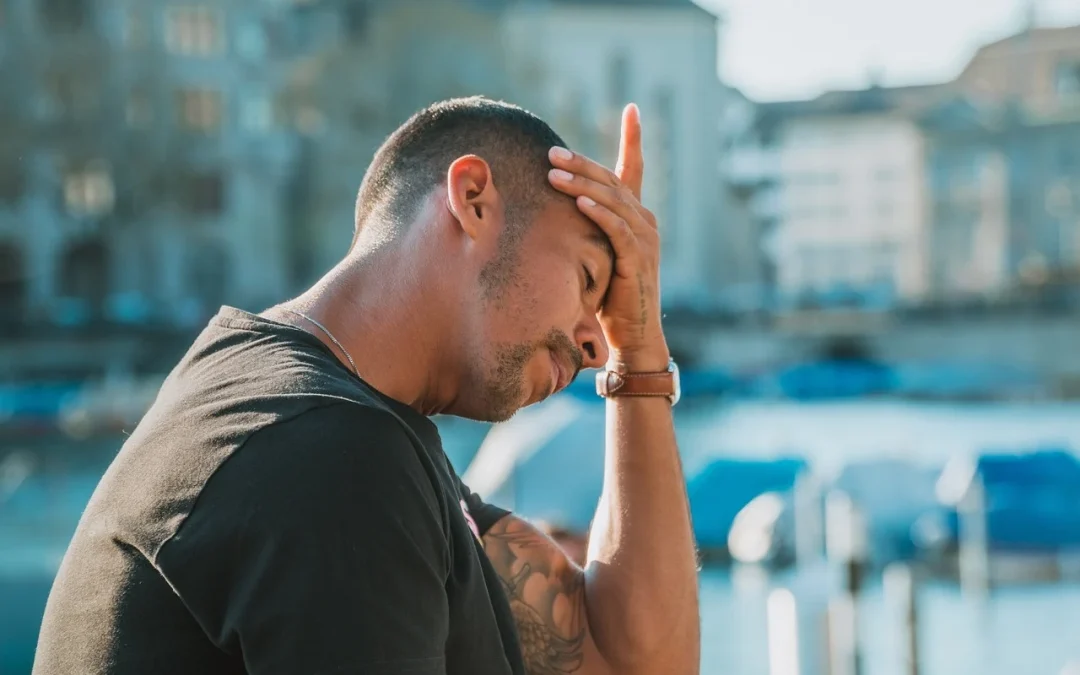 De impact van stress op ons welzijn & geluk: Tips om stress effectief te beheren